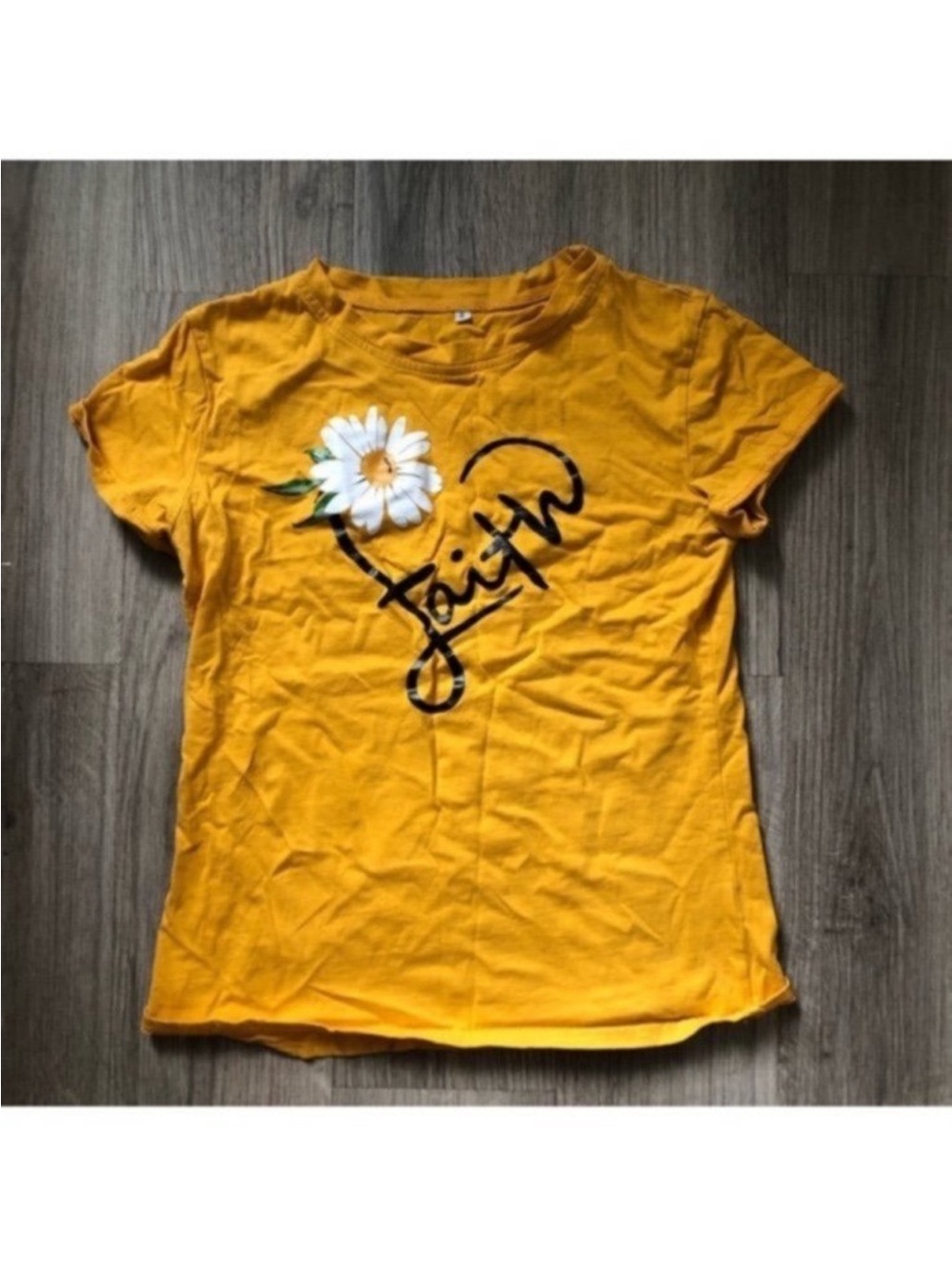 Yellow Daisy 'Faith' Graphic Tee